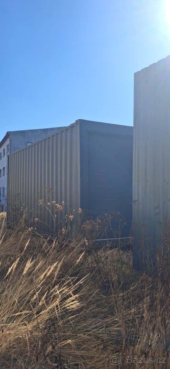 SKLAD 15 m² – Sekční elektrická vrata, okres Havlíčkův Brod