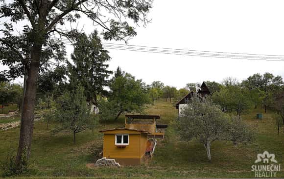 Prodej rekreačního stavebního pozemku s mobilheimem , 438 m², okres Uherské Hradiště