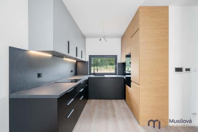Pronájem rodinného domu 92 m2, pozemek 300 m2, okres Teplice