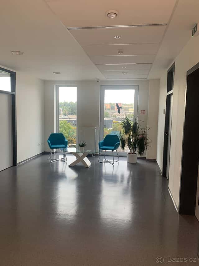 BEZ PROVIZE Nájem kancelář vedle AZ Toweru, 22,5 m2, okres Brno-město