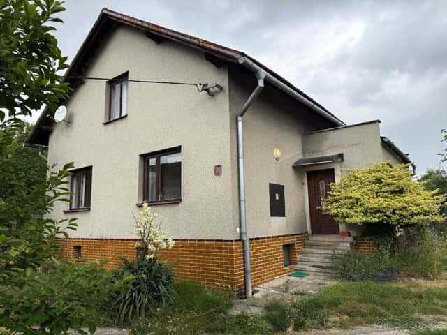 Rodinný dům s garáží v obci Staříč, okres Frýdek-Místek