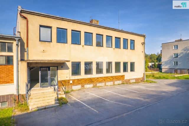 Zrekonstruovaný komerční objekt s občanským využitím, Jindři, okres Jindřichův Hradec