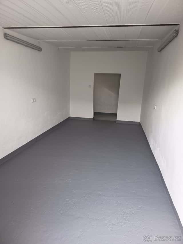 Garáž - Hodonín u Pošty v centru města, okres Hodonín