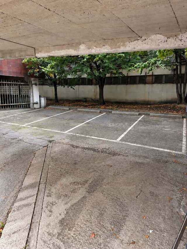Parkovací stání Pankrác, Praha 4, Praha 4