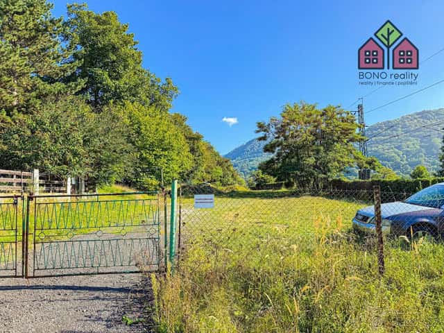 Zahrada o rozloze 1173 m2, možná výstavba, elektřina, voda,, okres Ústí nad Labem