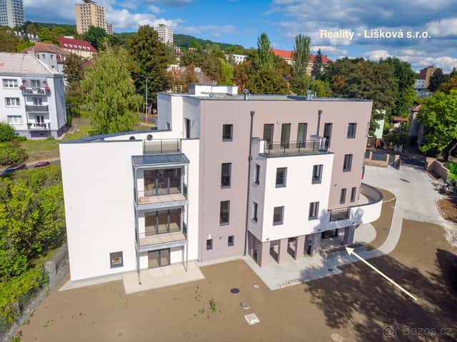 Pronájem luxusně zrekonstruovaného Atelieru 1kk ve vile Anna, okres Ústí nad Labem