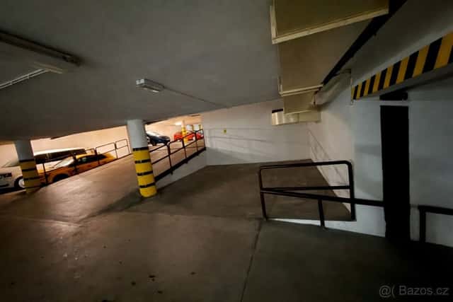 Garažové stání XXL dvojté samostatné Ostrava Centrum, okres Ostrava-město