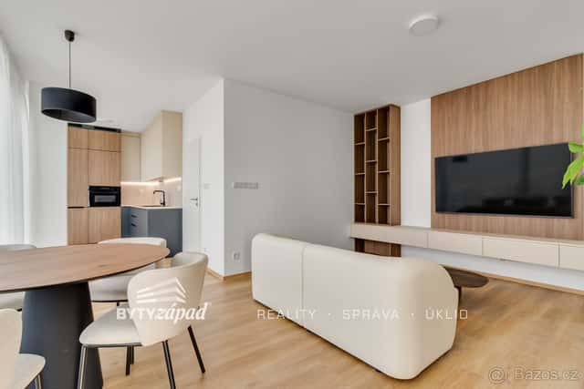Pronájem luxusního bytu 2+kk o velikosti 58 m², s terasou 28, okres Plzeň-město