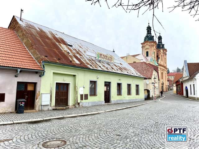 Prodej domu v centru Nepomuku, ev.č. 5225-K-R-39, okres Plzeň-jih
