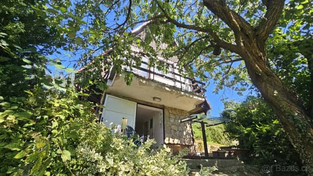 Prodej zděné rekreační chaty se zahradou 653 m² – Žlutava, okres Zlín
