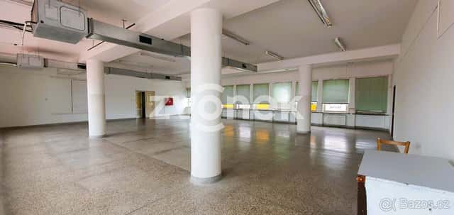 Pronájem obchodního prostoru 212 m², Bílovice, ev.č. ZL04292, okres Uherské Hradiště