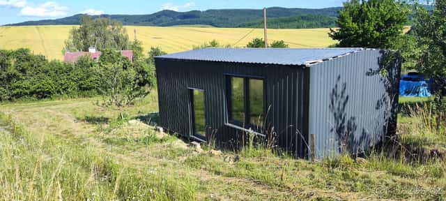 Modulovy dum 7x5 m. hned k odvozu, okres Mělník