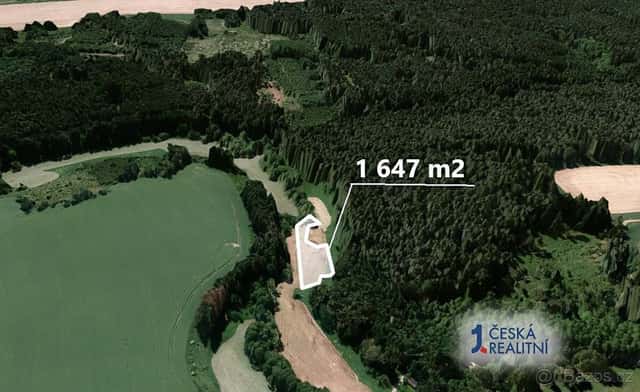 Pole 1 647 m², okres Pelhřimov