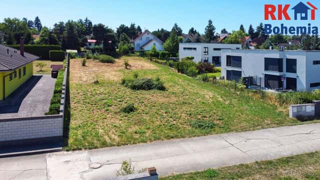 Jedinečná investiční příležitost: Stavební pozemek 1 576 m a, okres Praha-východ