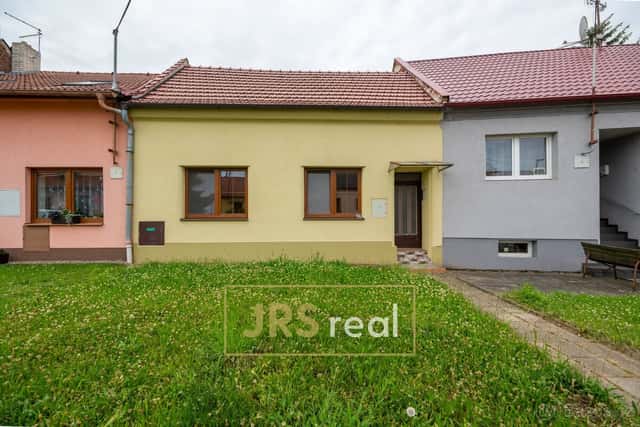 Prodej útulného rodinného domu 2+1, 55 m², Kunovice, okres Uherské Hradiště