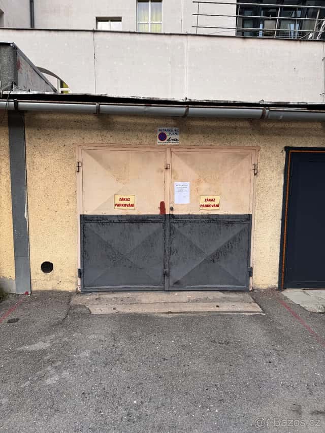 Garáž Ostrava centrum, vnitroblok na hradbách, okres Ostrava-město