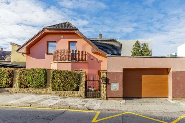 Prodej rodinného domu 5+1 s garáží – Kladno, Kročehlavy, ul., okres Kladno