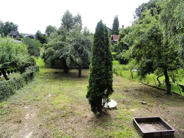 Prodej pozemku 898 m² v obci Krhanice, ev.č. 00052, okres Benešov