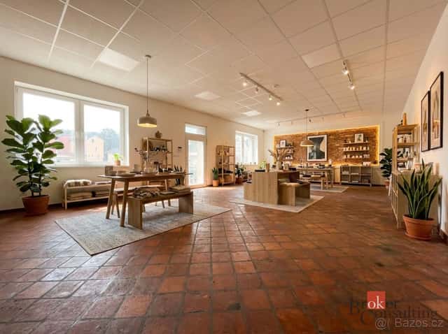 Pronájem, komerční/obchodní prostory, 99 m2, Masarykova 432/, okres Beroun