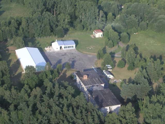 Pronájem skladových prostor, parkovacích stání, okres Benešov