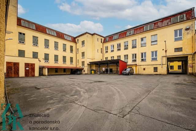 Pronájem skladu, 323 m2, Cheb, ev.č. 01168, okres Cheb