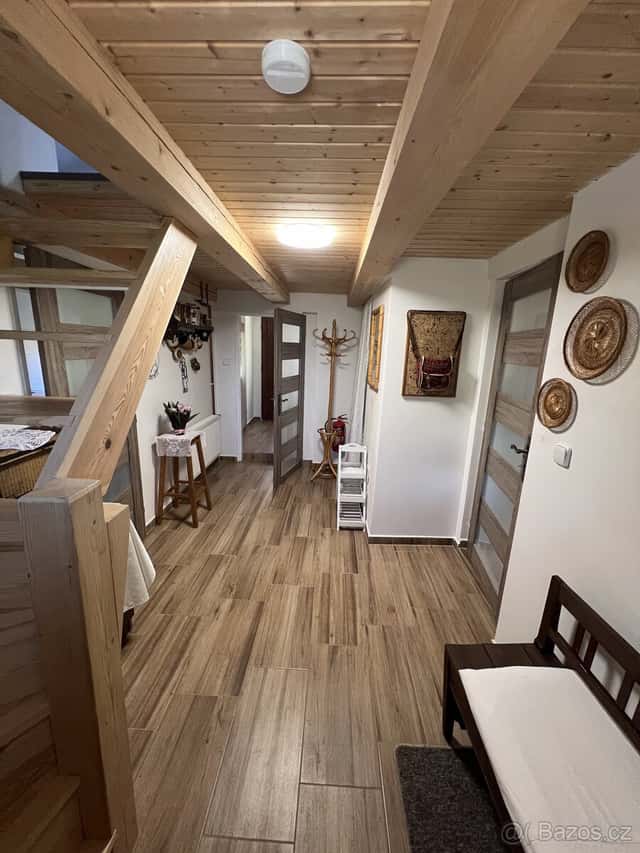 Pronájem útulné chaloupky v Jizerských horách, okres Liberec