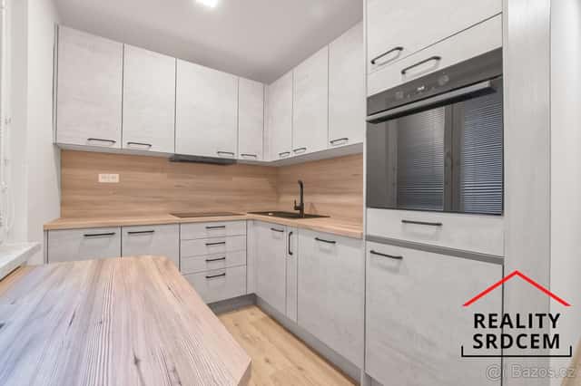 Pronájem nově zrekonstruovaného bytu 3+1 s lodžií, 68 m2, ul, okres Frýdek-Místek