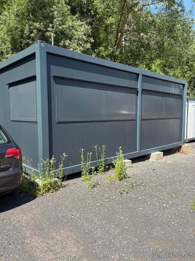 Prodejní stánek o rozměru 3 x 7 m - k odběru, okres Brno-město