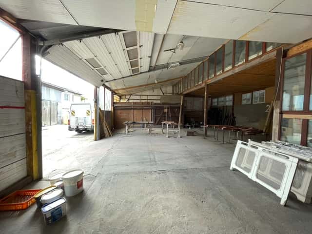 Pronájem haly, dílny, garáže cca 160 m², 20 minut od Prahy, okres Mělník