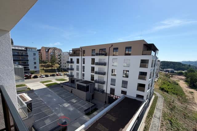 Pronájem garážového stání 16 m2, Nové Město, okres Třebíč