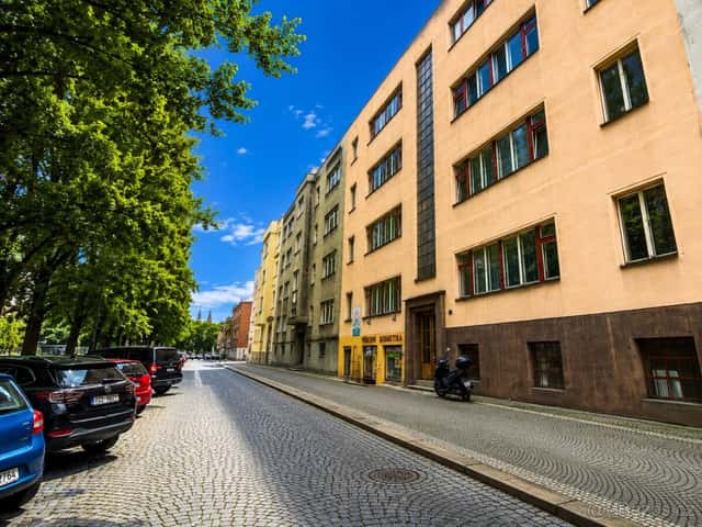 Byt 3+1, 98 m² s balkonem, Hradec Králové – ul. Nerudova., okres Hradec Králové