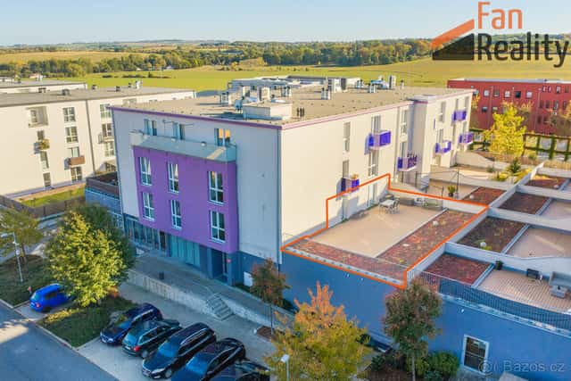 Byt 2+kk, 69 m² s terasou 131 m², garáží a sklepem Jesenice, okres Praha-západ