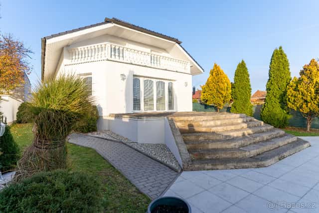 Prodej rodinného domu 200 m², pozemek 586 m² S garážem 1111, okres Vyškov