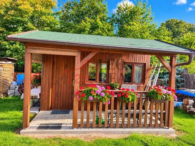 Zahrada s útulnou chatou v Náměšti nad Oslavou – 334 m², okres Třebíč