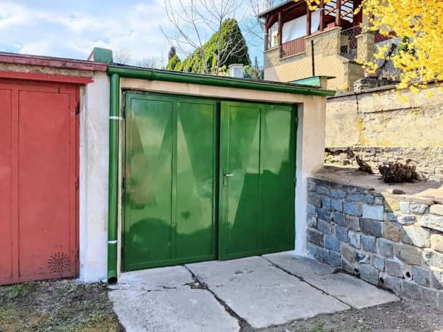 Prodej garáže 17m2 – Chrast u Chrudimi, okres Chrudim