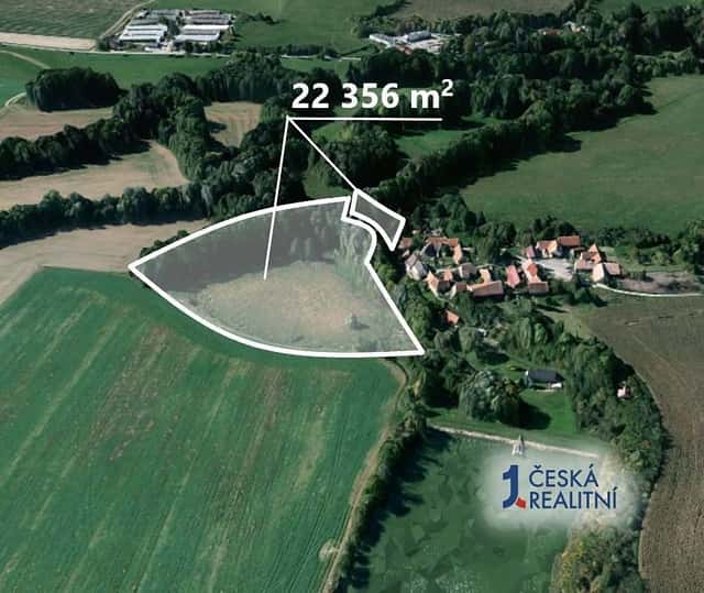 Pole 22 356 m², okres Chrudim