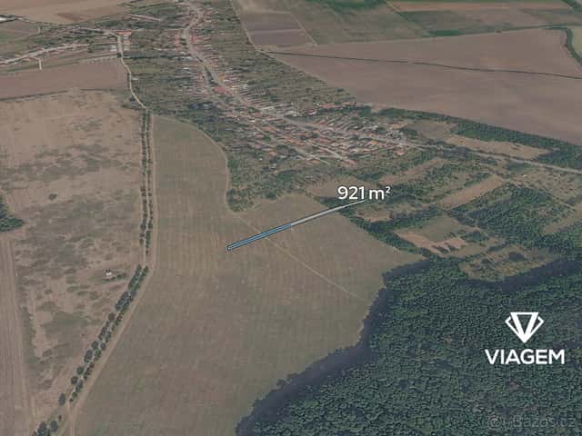 Pole 921 m², okres Hodonín