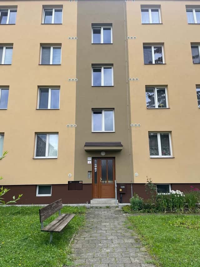 Prodej bytu 2+1 50 m2 - Příčná, Vsetín., okres Vsetín