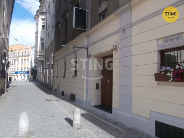 Pronájem komerčních prostor 104m2., 136875, okres Opava