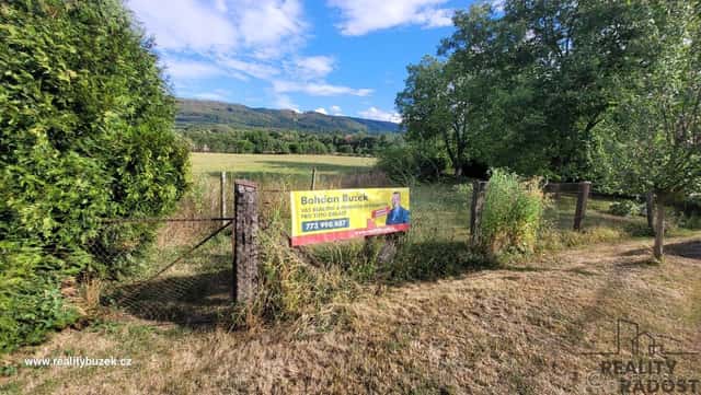 Prodej pozemku -Hranice-Slavíč, okres Přerov