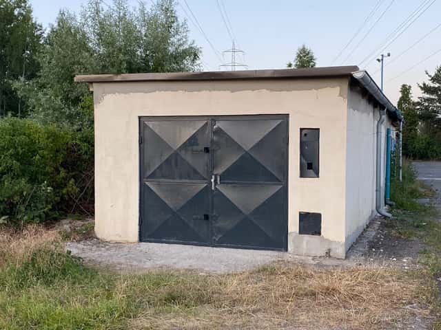 Dlouhodobý pronájem garáže 31m2, okres Ostrava-město