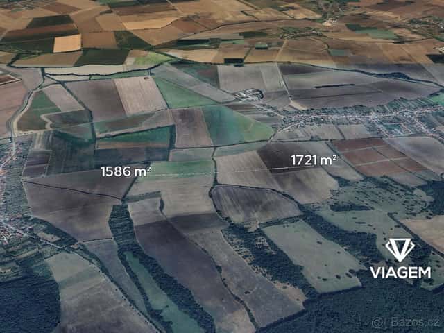 Pole 3 307 m², okres Hodonín