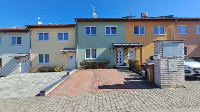 Prodej rodinného domu 120 m², pozemek 198 m² Dobročovice, okres Praha-východ