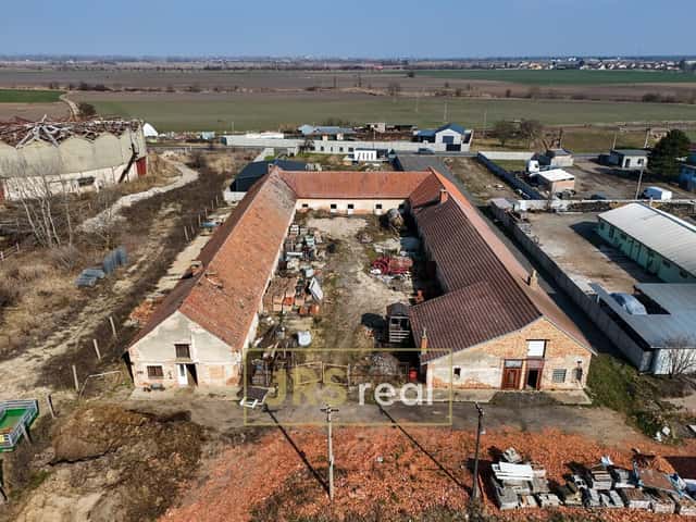 Prodej haly pro zemědělské účely 1 271 m², ev.č. 140041MT, okres Břeclav