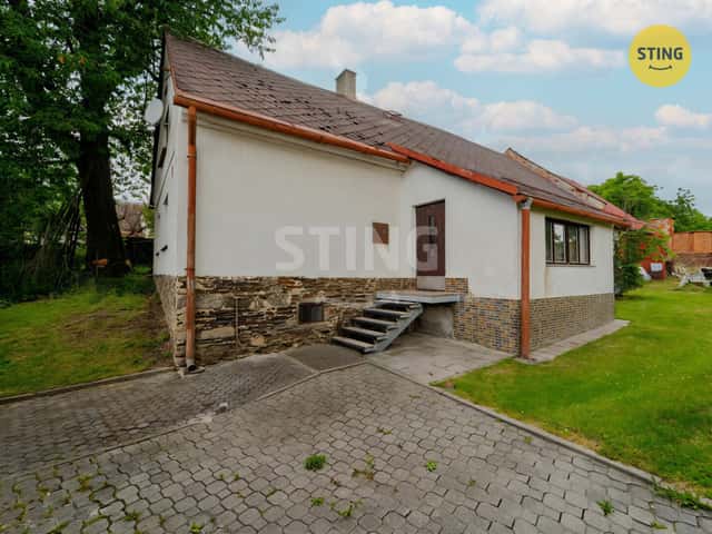Prodej rodinného domu s pozemkem 2191 m2, 136050, okres Opava