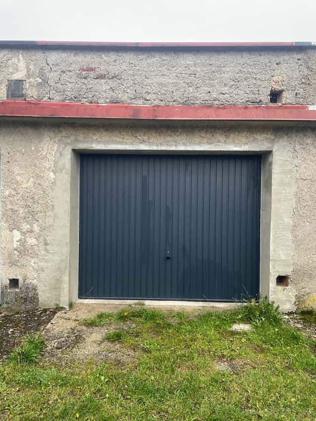 Garáž, okres Chomutov