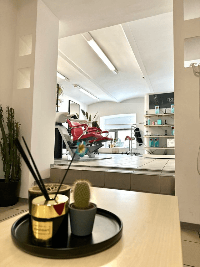 Pronájem kadeřnického křesla – Brno centrum, vše v ceně, okres Brno-město