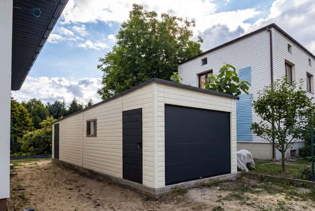 Garáž 3×9 m-bílá/grafit matný „NOE“ Sekční vrata šířka 250cm, okres Plzeň-město