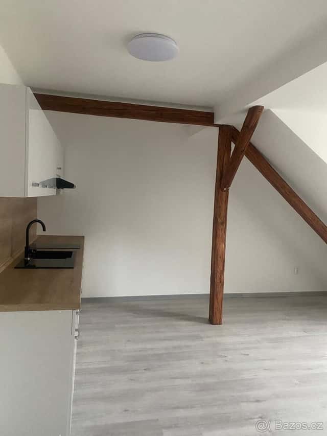 pronájem bytu 1kk, okres Písek