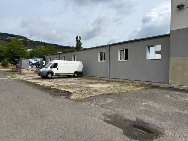 Pronájem parkovací plochy 150m2, okres Ústí nad Labem